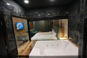 B.G Luxury Suites